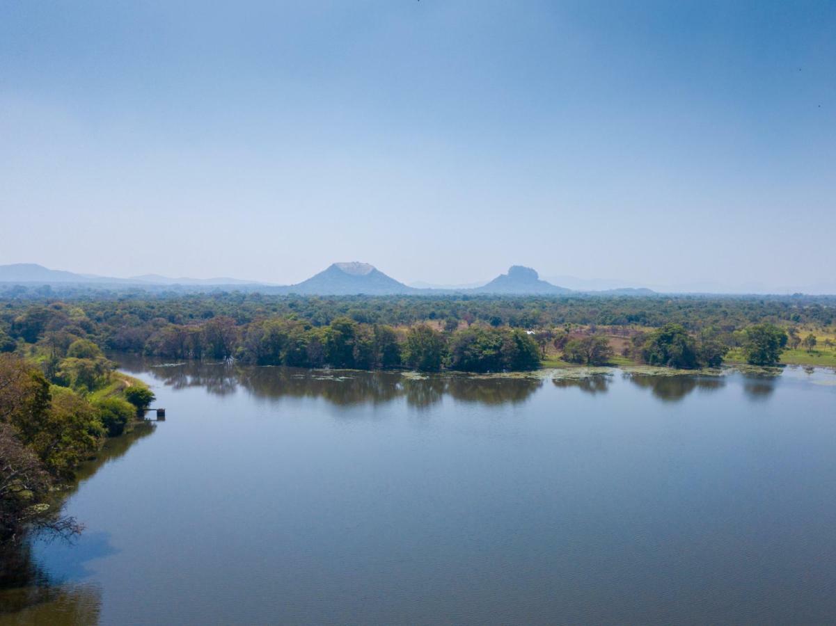 Camellia Resort&Spa Sigiriya Esterno foto